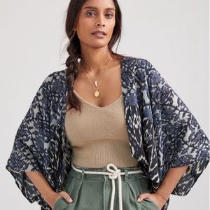 Anthro lightweight midnight kimono, blue/white/navy pattern. One size. NWT
